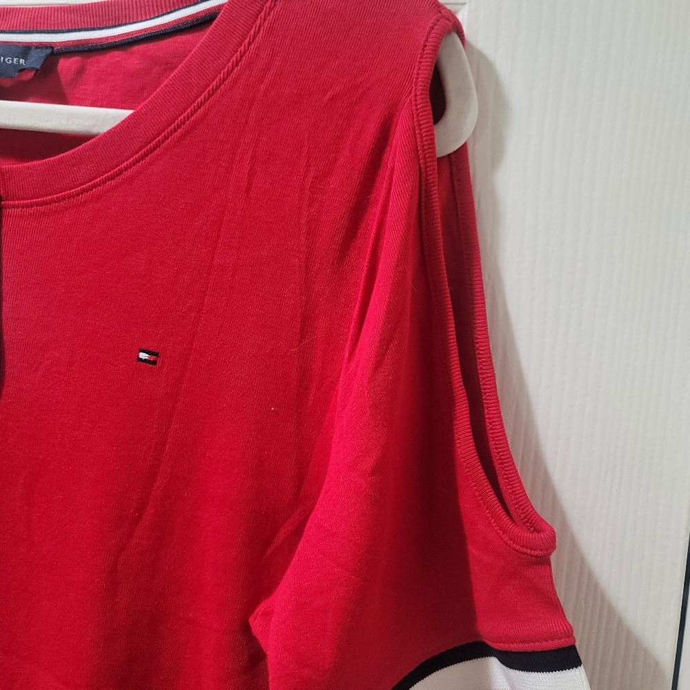 NWT Tommy Hilfiger Red and White T-Shirts XL - 2 For 1!! - Picture 9 of 10